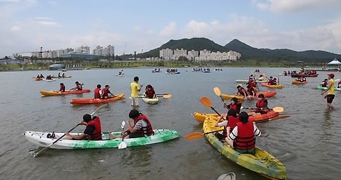 대한요트협회 세종호수공원서 '해양레저스포츠 체험교실' 개장