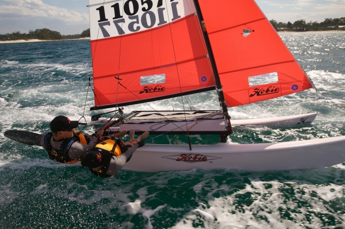 hobie16-action-16-full_jpg_1600x1600__generated.jpg