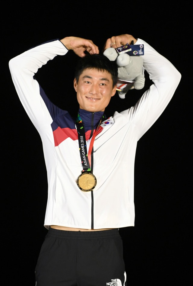 Medali-Layar-310818-Ak-15.JPG