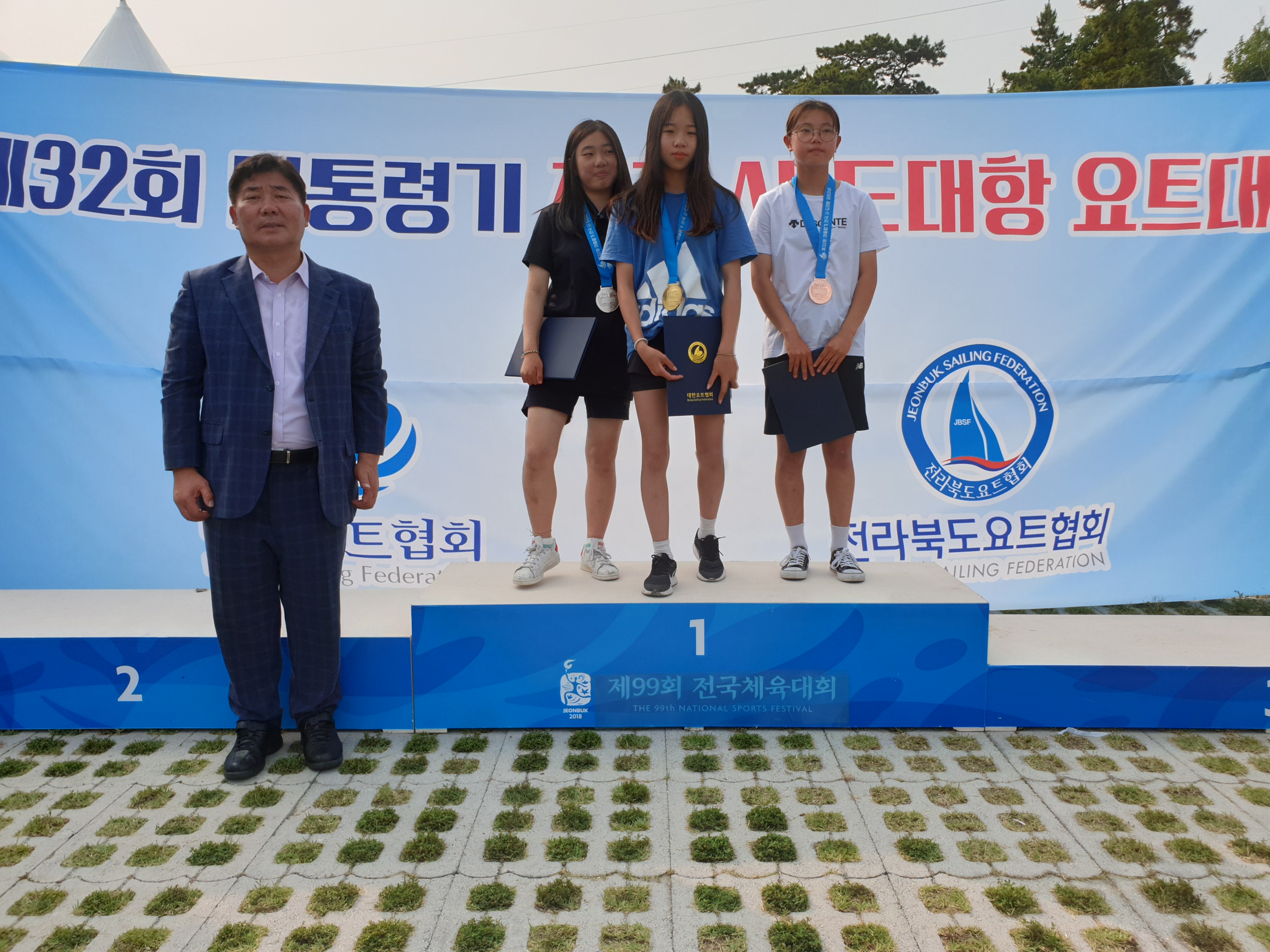 사진4.jpg